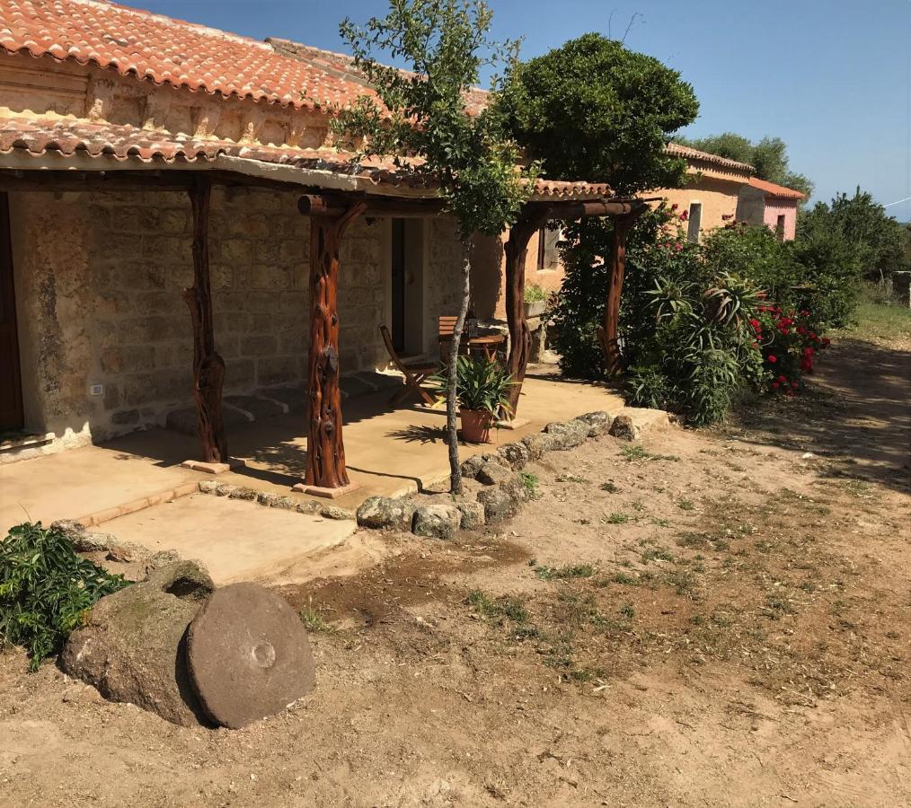 Bed and Breakfast Li Casacci Arzachena Esterno foto
